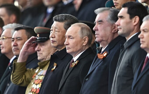 Путіна поставили у незручне становище під час параду: в ISW описали деталі 